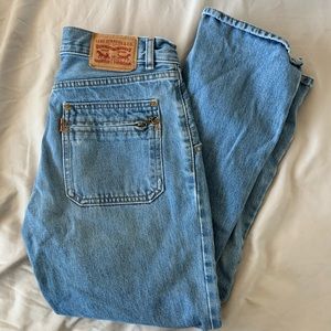 LEVIS